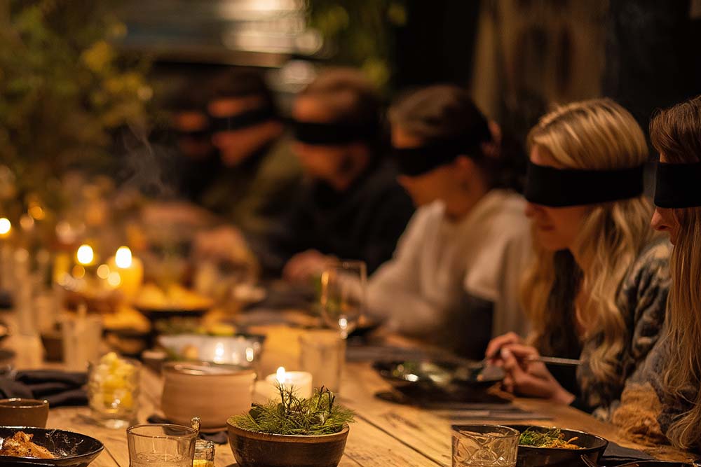 dinner in the dark 3